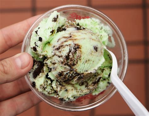 Mint Cookie Crunch Is Back Whitey S Ice Cream