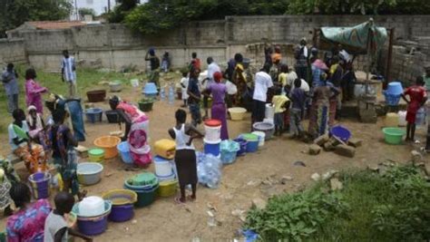 Cameroun A Ebolowa La P Nurie D Eau Fait Jaser Les Populations