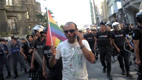 Watch Turkish Police Attack Lgbtq Pride March Assault Man With Water