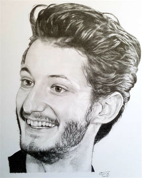 Pierre Niney Portraits Portrait Portrait Au Crayon