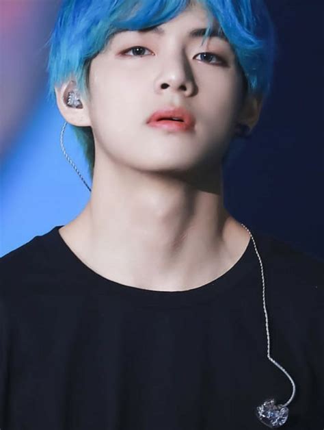 Kim Taehyung Blue Hair Stage Photo