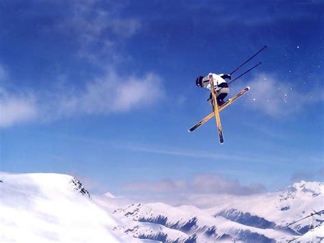 Skiing Wallpaper Background - WallpaperSafari