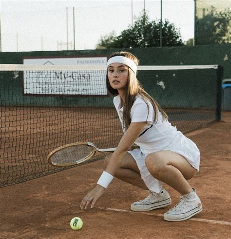 Pin By Jun Okabe On Portrait Idea Tennis Photography Tennis Court Photoshoot Tennis Players