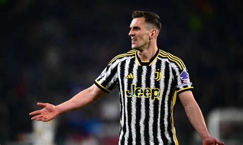 Juventus Senza Vlahovic Allegri Ritrova Milik E Kean Ma La Cessione