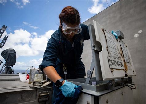 Dvids Images Us Navy Sailor Conducts Maintenance On A Ready