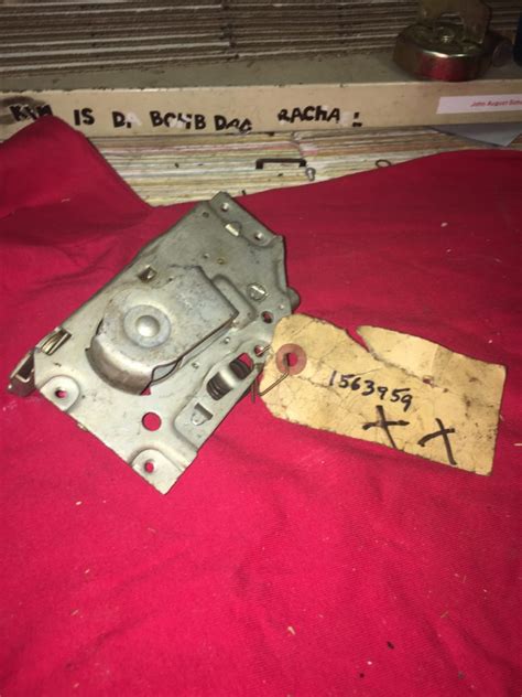 Nos Mopar Right Door Latch 1957 60 Dodge Truck Models Hiltop Auto Parts