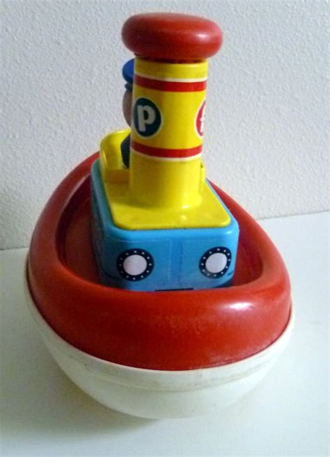 Tuggy Tooter Tug Boat Fisher Price Toy