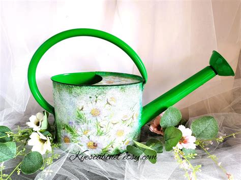 Decoupage Watering Can Daisy Flowers Metal Watering Can With Removable