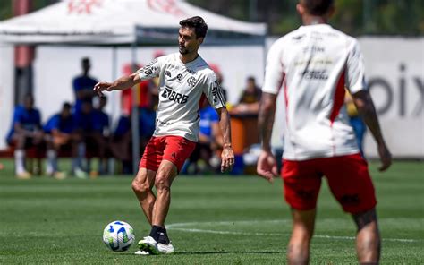 Rodrigo Caio Est Fora Do Flamengo Coluna Do Fla