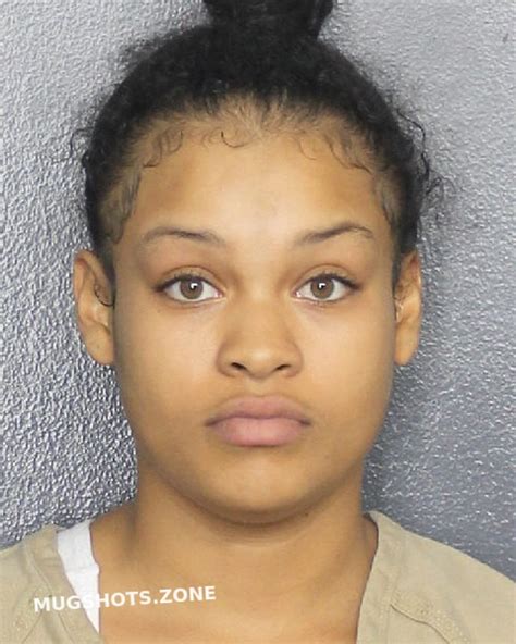 SANTIAGO LOPEZ LAURYN ANNETTE 06 06 2023 Broward County Mugshots Zone