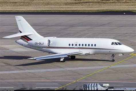 CS DLJ NetJets Europe Dassault Falcon 2000EX Photo by Gábor Szabados