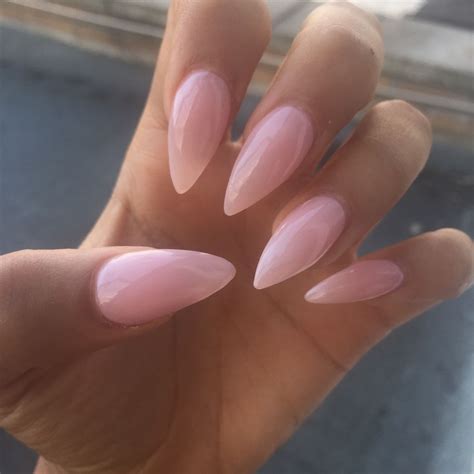 ໒ ७ﾟ ﾟ Pink acrylic nails Almond acrylic nails Long nails