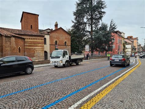 In Corso Alfieri Spuntano I Parcheggi Blu A Ridosso Della Ciclabile Ed