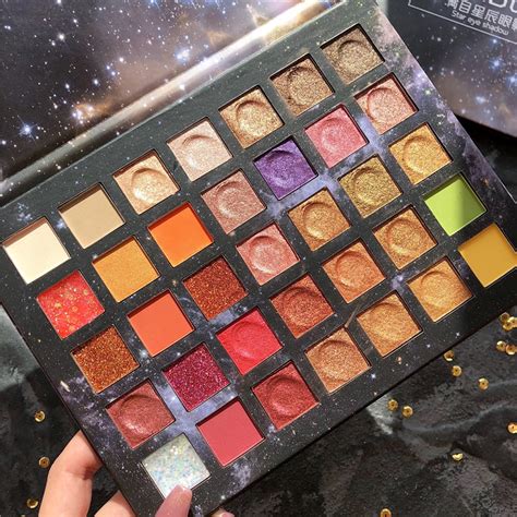 Kolor W Diamentowa Holograficzna Paleta Cieni Do Powiek Shimmer