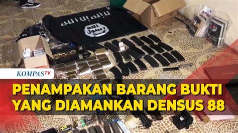 Video Penampakan Barang Bukti Yang Diamankan Densus Dari Terduga