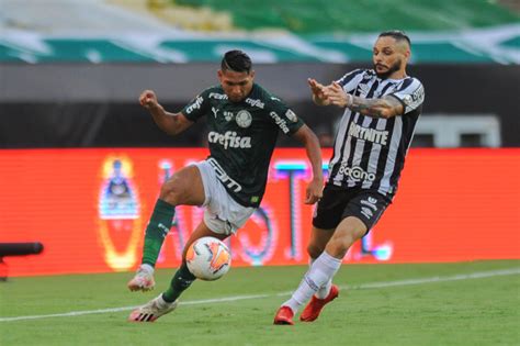 Palmeiras x Santos Como finalistas da Libertadores 2020 vivem pressão