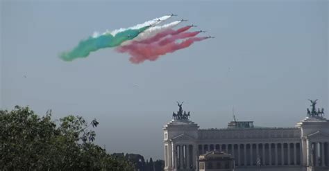 Sorvolo Frecce Tricolori Roma Giugno Video