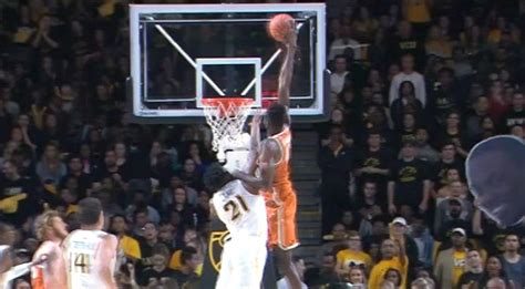 2018 Draft Prospect Mo Bamba Flashed His Crazy Wingspan On This Dunk