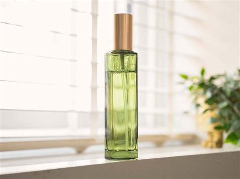 Can You Bring Perfume on a Plane?