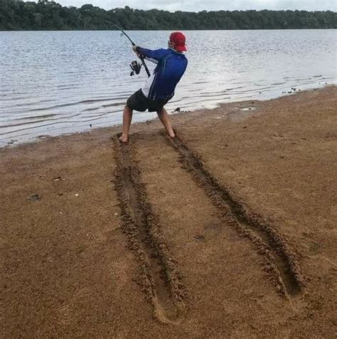 The Funniest Fishing Photos Ever Caught On Camera Newzgeeks