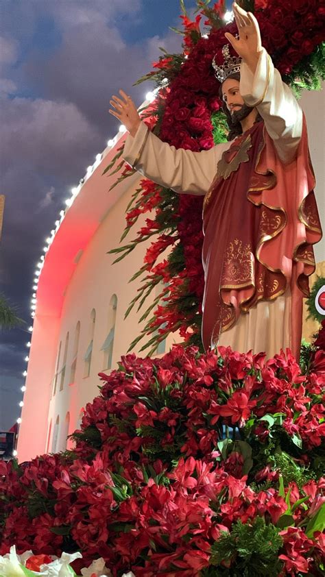 Paróquia Sagrado Coração De Jesus De Caculé Ba Celebra Festa Em Louvor