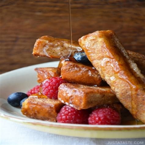 Cinnamon French Eggs Toast Sticks