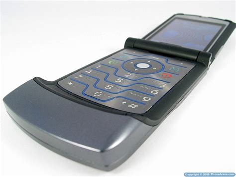 Motorola RAZR V3i Review - PhoneArena