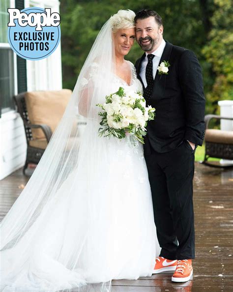 Anne Burrell Marries Stuart Claxton