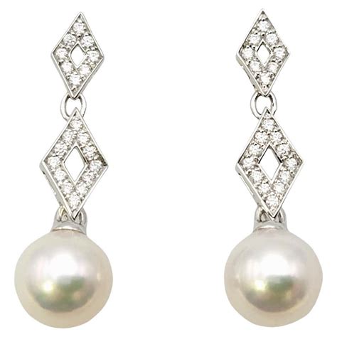 Mikimoto Cultured Pearl 18 Karat Gold Ear Clip Earrings At 1stdibs