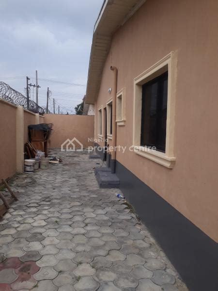 For Rent Bedroom Bungalow Off Road Abraham Adesanya Estate Ajah