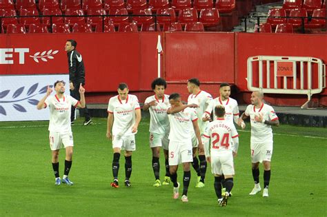 Papu G Mez Marca E Sevilla Vence O Getafe Pelo Campeonato Espanhol