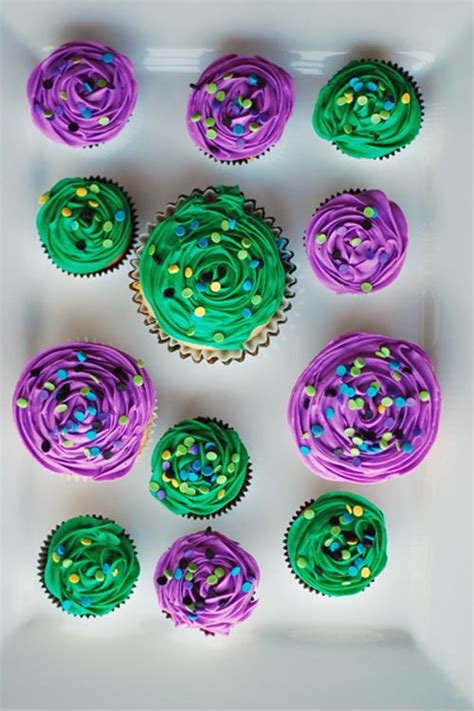 Celebrate More The Easy Way To Frost Cupcakes Plus A Giveaway Eat