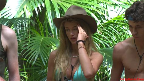 Naked Amy Willerton Added 07 19 2016 By TheGreenCube