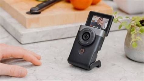 Canon Announces First Ever Vlogging Camera For Content Creators; Here's ...