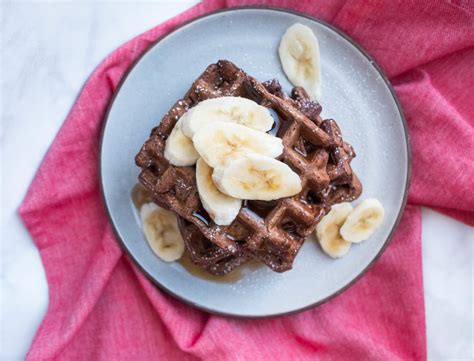 Chocolate Banana Waffles – The Food Joy