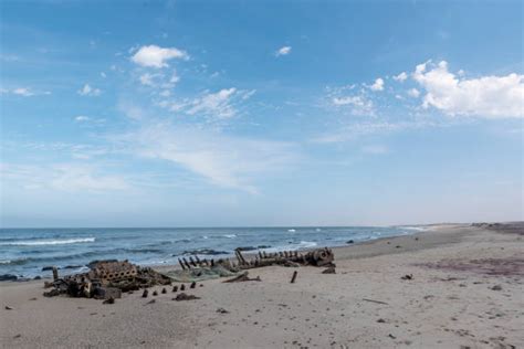 210+ Namibia Skeleton Coast Shipwreck In The Desert Stock Photos ...