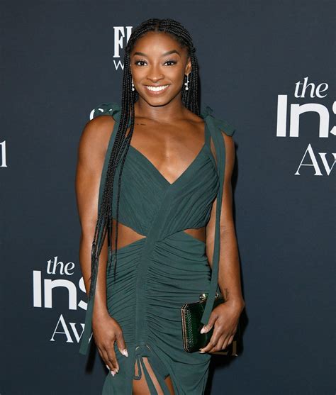 Simone Biles Shows Off Sparkly Brown Dress Zodiac Cake In New