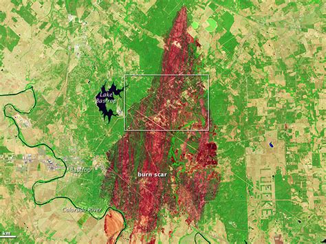 Texas wildfire devastation imaged by satellite - CBS News