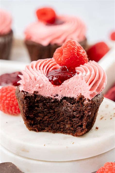 Chocolate Raspberry Cupcakes Spatula Desserts