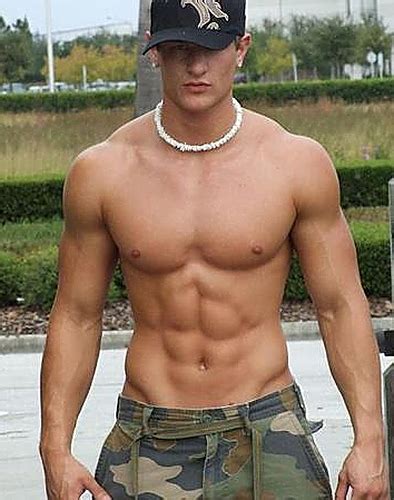 Como Descobrir Se Seu Amigo H Tero Gay