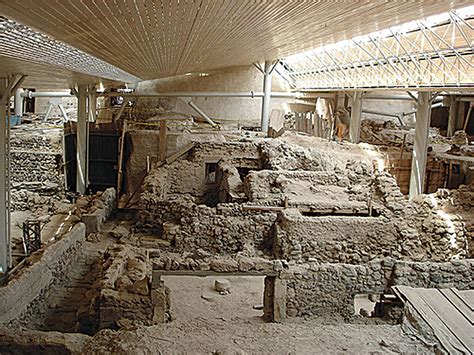 Akrotiri - World Archaeology