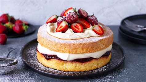 Traditional Vanilla Sponge Cake With Jam Strawberries And Cream Youtube