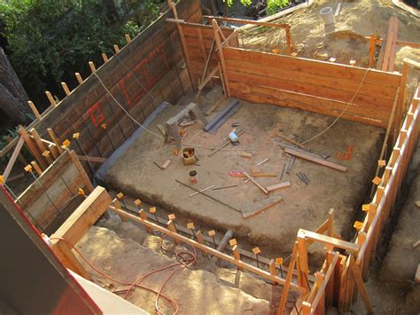 our house on the hill: Progress on stem wall forms and rebar layout