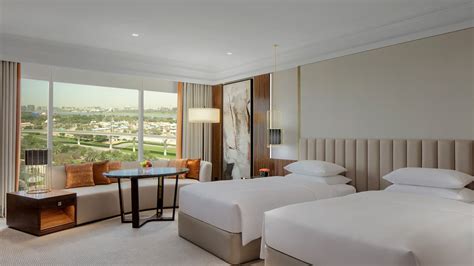 Luxurious Rooms and Suites in Dubai | Grand Hyatt Dubai