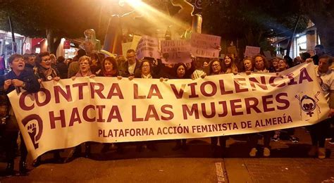 La Marcha Contra La Violencia Machista Entre Colchonetas Ideal