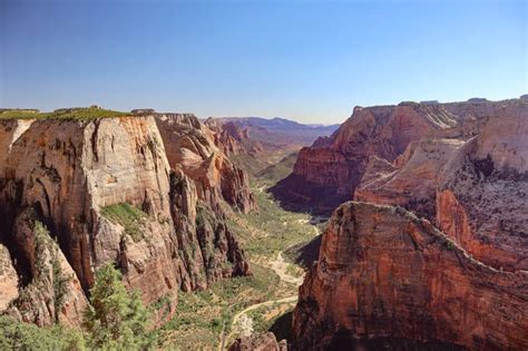 The 5 Best Hikes in Zions National Park