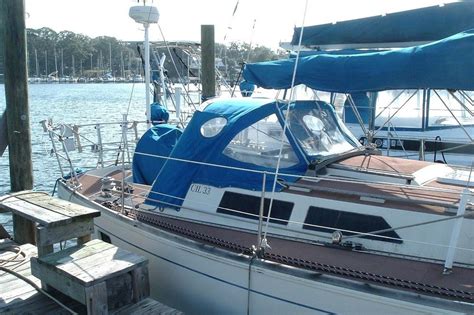 1986 Cal 33 33 Boats For Sale Edwards Yacht Sales