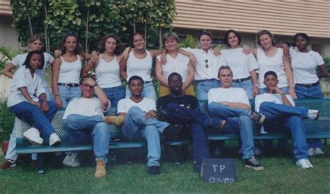 Photo de classe Tle BEP Comptabilité de 1999 LYCEE BLAISE PASCAL