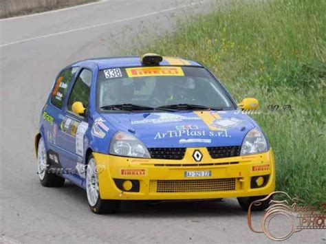 Renault clio RS Gr N pièces et voitures de course à vendre de