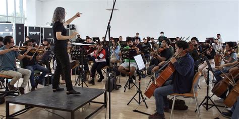 Lizzi Ceniceros La Directora De Orquesta Que Pudo Ser Karateca